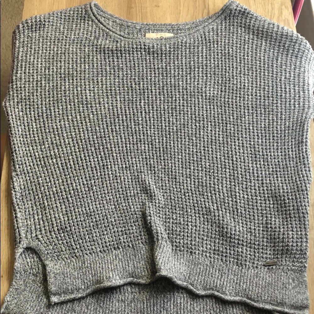 Gray long sleeve hollister sweatshirt
